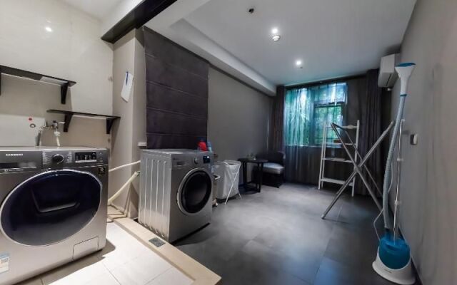 Yilong Anyun Hotel (Suzhou ShiQuan Road Nanmen Subway Station)