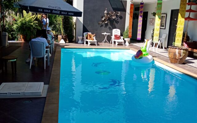 Capital O 1051 Pagoda House