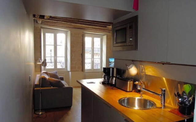 Urban Flat 174 - Vuitton St Denis