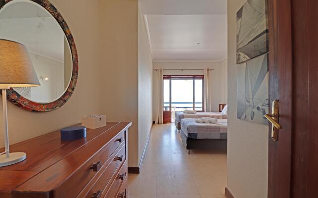 Monte Gordo Beachview 2 by Homing