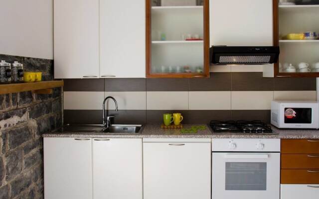 Altido House on the Lake Shore