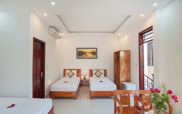 The Moon River Homestay & Villa