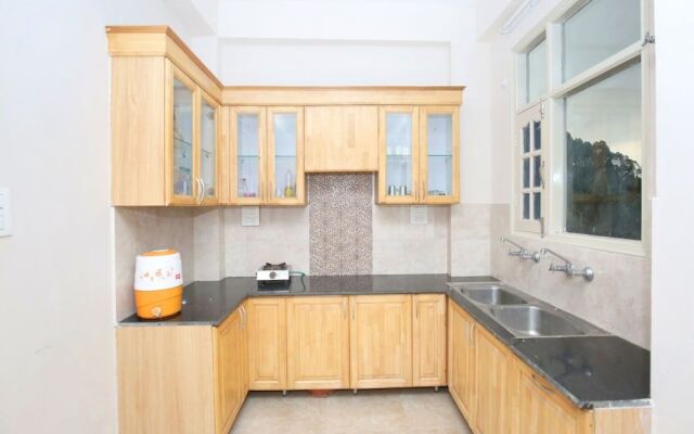 OYO 13433 Home Kasauli View 2BHK Dharampur