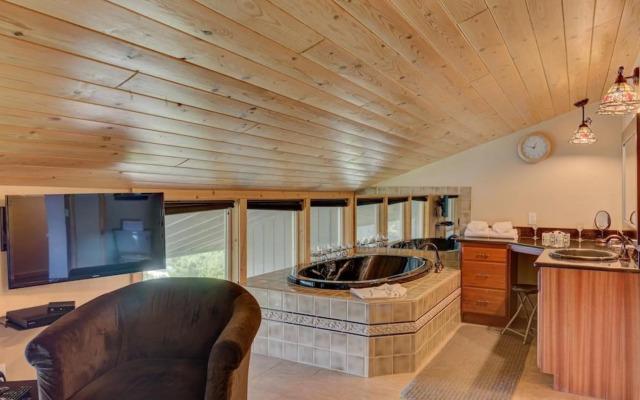 Inn at Otter Crest
