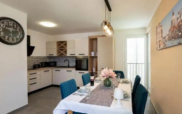 Charming Apartment Sant Elia