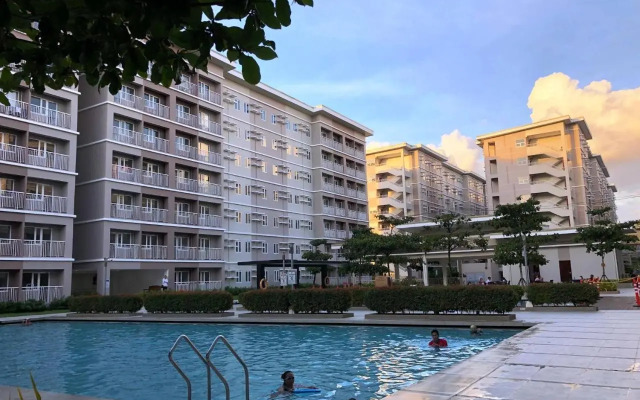 SMDC Trees Residences Tower 1 - 2BR Newly Renovated Staycation