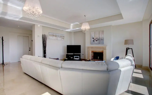 Villa Benahavis Hills Country Club & Spa
