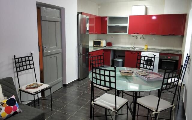 Sleep & Go Faro Airport Guest House
