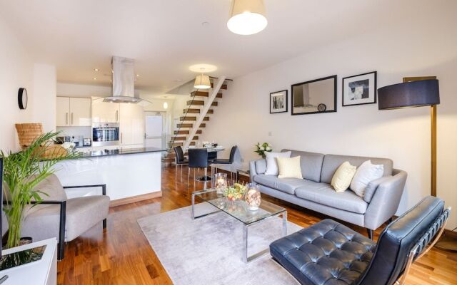 Flamsteed Duplex Apartment