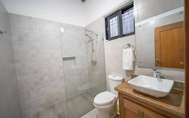 Villa Selena - 5br Villa In Sosua Center!