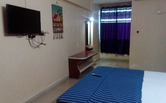 Iroomz Chalukya Residency