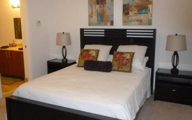 Weston Townhouse Patio and Resort Style Amenities