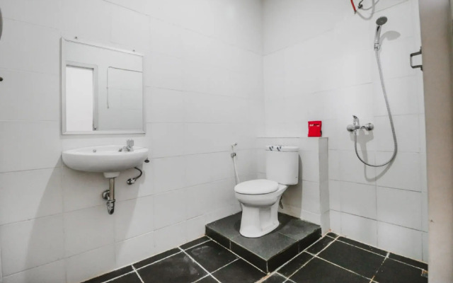 RedDoorz @ Jalan Hayam Wuruk Lampung