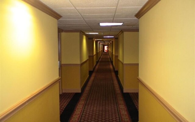 Greenway Inn & Suites
