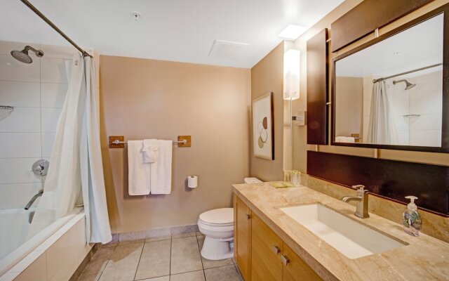 Castle at Ala Moana Hotel