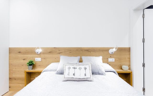 Malasaña Apartments By Flatsweethome