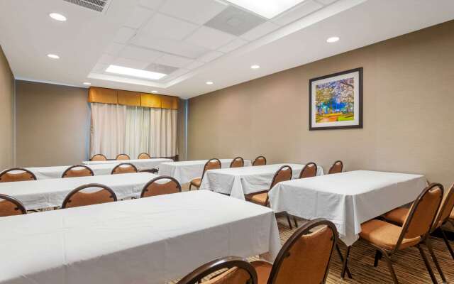 Comfort Suites Byron Warner Robins