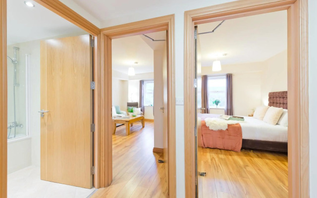 The Five Lamps Suites