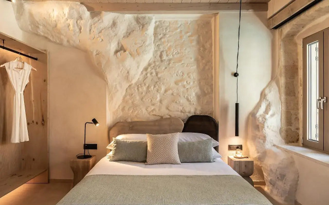 Manili Boutique Suites & Villas