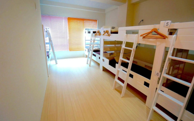 Casa Blanca Guesthouse - Hostel