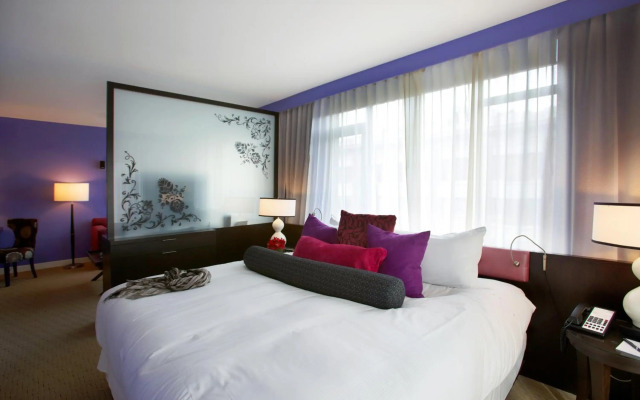OPUS Hotel Vancouver
