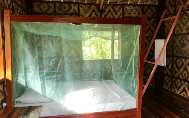 Ilakai Hostel - Adults Only