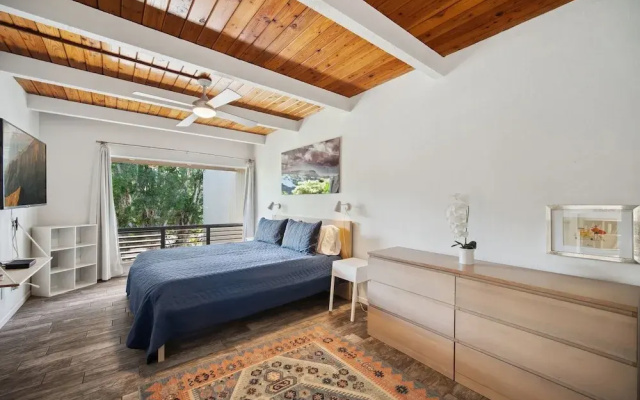Pali Ke Kua #237 2 Bedroom Condo by RedAwning