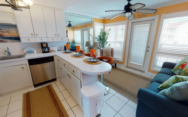 Seascape 1216 in Galveston