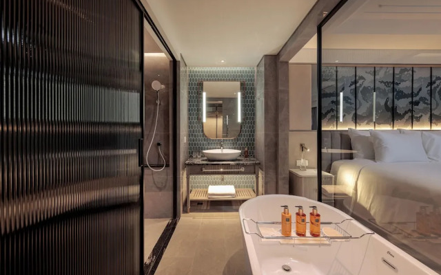 La Siesta Premium Lakeside