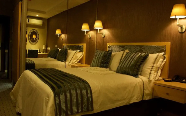 Aquarian Tide Hotel