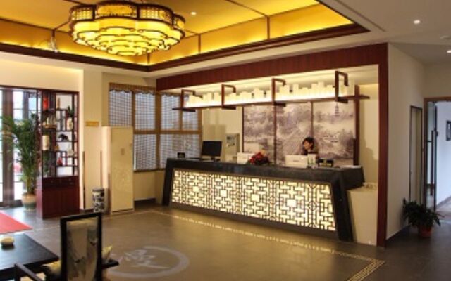 Suzhou Romantic Cabin Panmen