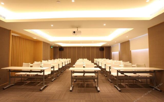 JI Hotel Shanghai Chuansha Chengnan Road