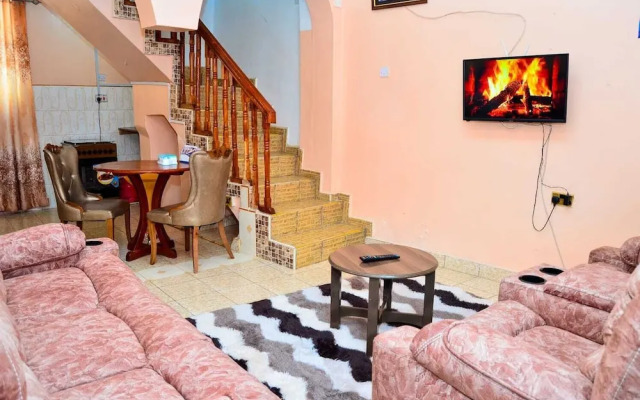 Lux Suites The Pink House Naivasha