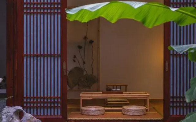 Xitang Yunlaiji Riverside Art Hotel (Xitang Guzhen Store)