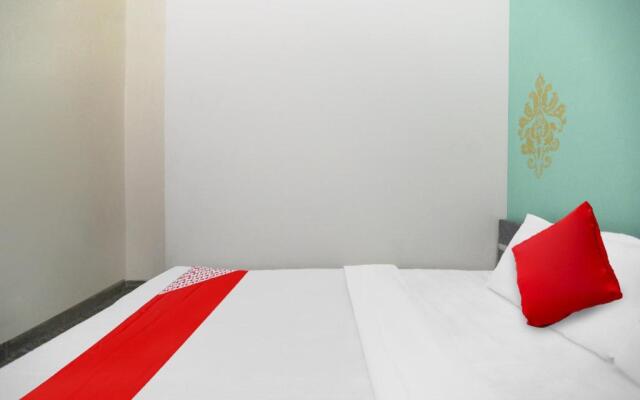 Flagship Rest In Hotel