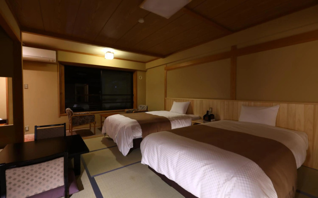 Shibu Hotel – Guest Rooms – Yamanouchi