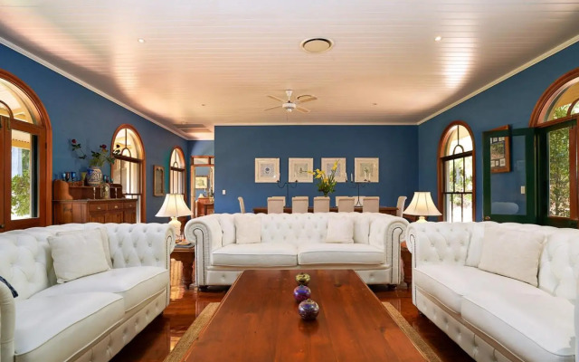 Victoria's at Ewingsdale