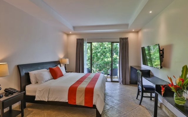Shana Hotel Residence & SPA by The Beach