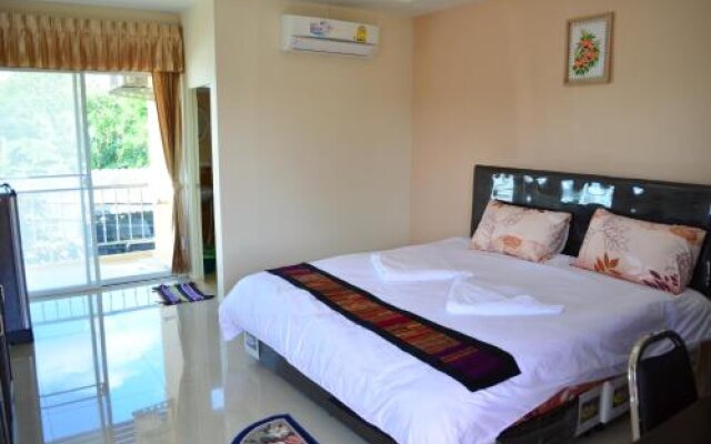 Phrom Phring Place Service Apartment