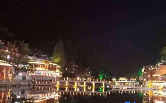 Tianliyuan lnn in Fenghuang ancient city
