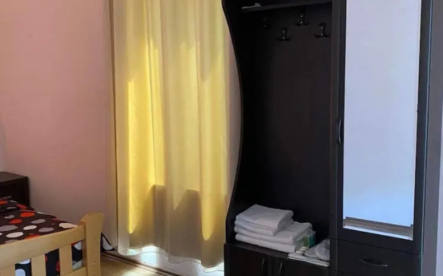 Nando Guest House