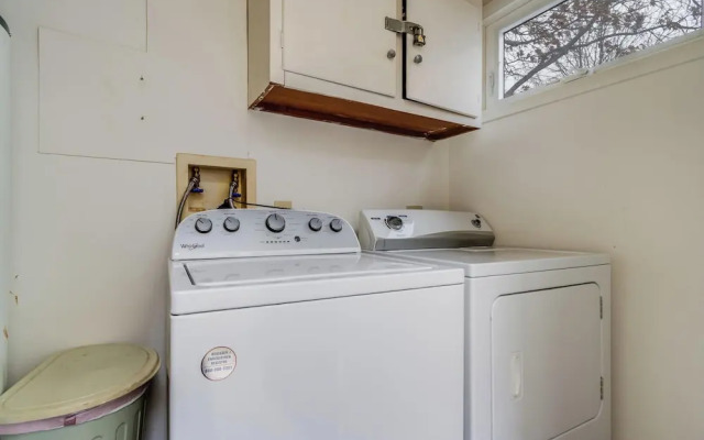 Maryland Gardens 19D