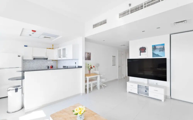 Nasma Holiday Homes - Damac Marina Bay