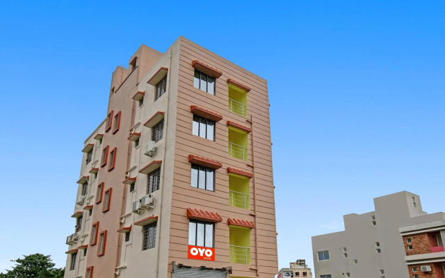 OYO Flagship 70045 Season