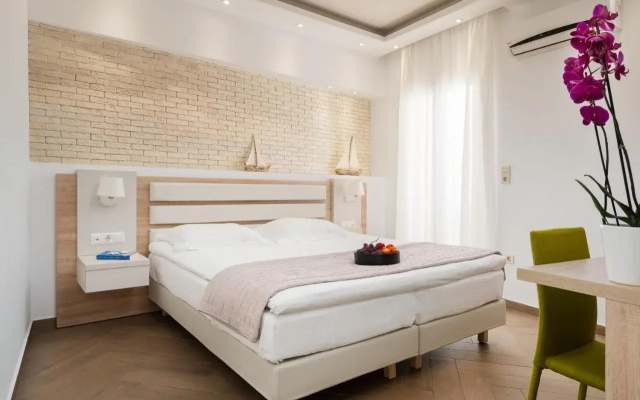 Polis of Naxos Stylish Suites