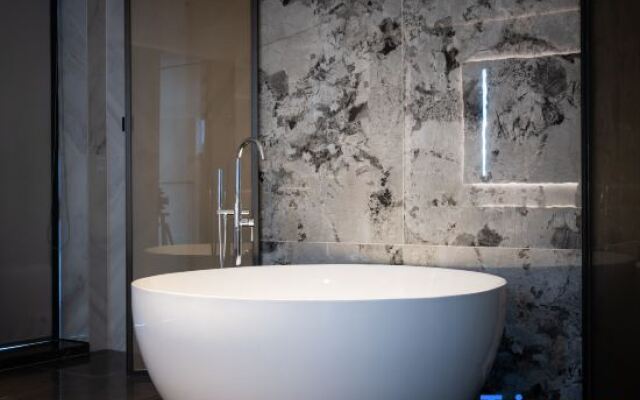 Xiangyang Xiyue Carrey Hotel