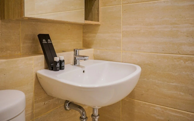 Fully Furnished Best Living Studio Springwood Apartment