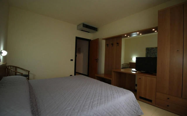 Hotel Italia