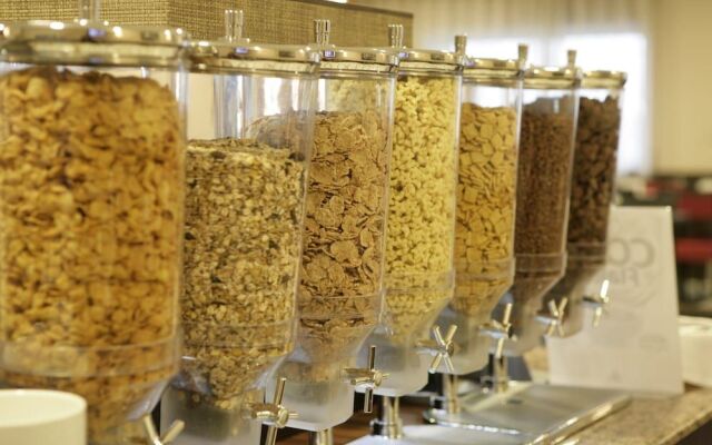 Hotel Feira Pedra Bela