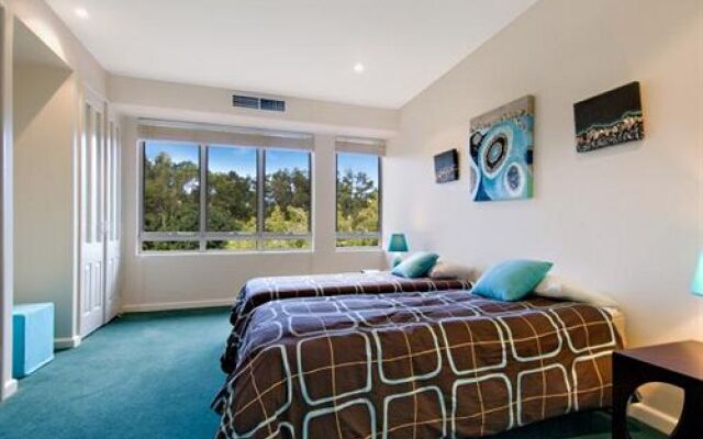 The Lakes Coolum